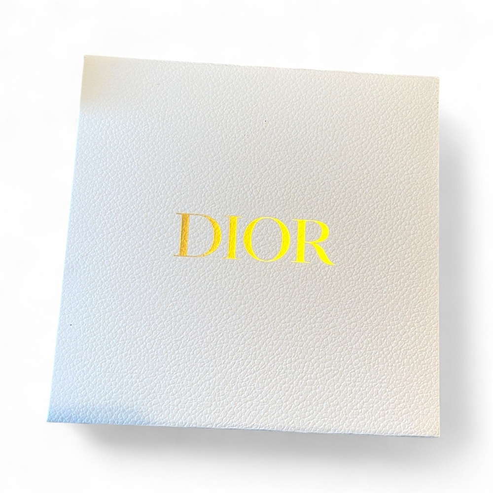 Christian Dior Capture Totale Skincare Set – Limited Edition Gold Gift Set - Picture 3 of 3